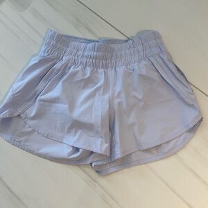 LULULEMON LILAC SHORTS 4